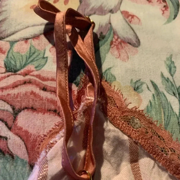 Victoria Secret Women’s Sleepwear Top Size Medium - Picture 4 of 7